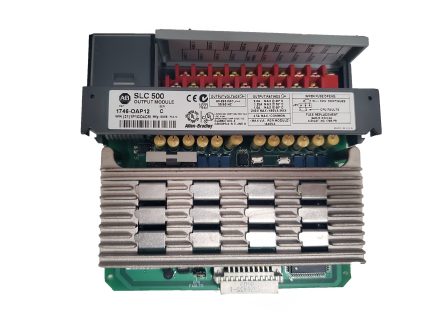 1746-OAP12 ALLEN-BRADLEY SERIES C SLC500 OUTPUT module